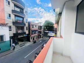 Espacio Rosado en el Corazón de Envigado